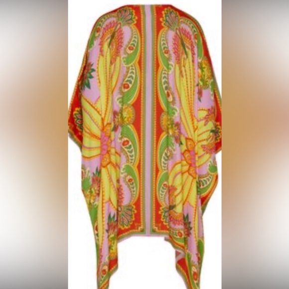 FARM Rio Beach Toucsn Floral Wrap Kimono - Picture 2 of 9